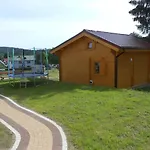 Pod Swierkiem Chalet *