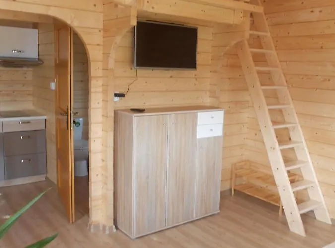 Pod Swierkiem Wapnica (West Pomeranian)